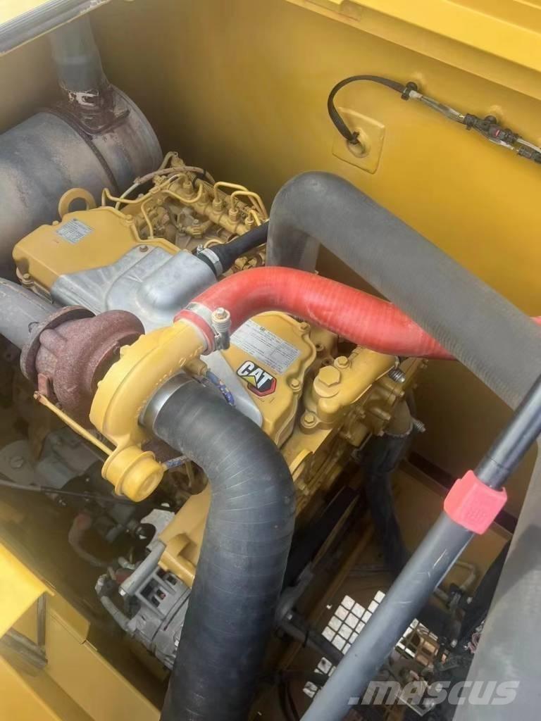 CAT 320 Beltegraver