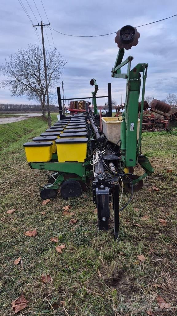 John Deere 1760 Sette- og Plantemaskiner