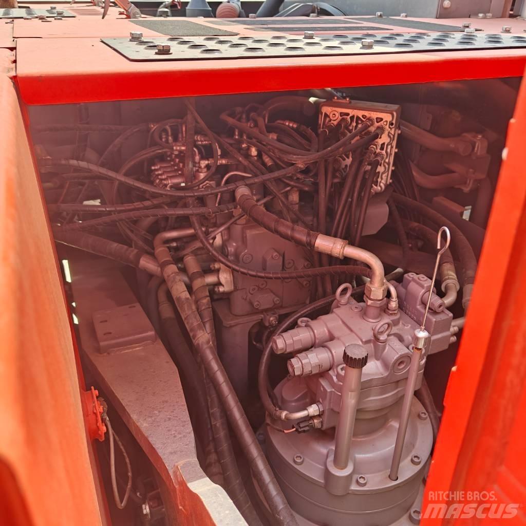 Hitachi 240LC-3 Beltegraver