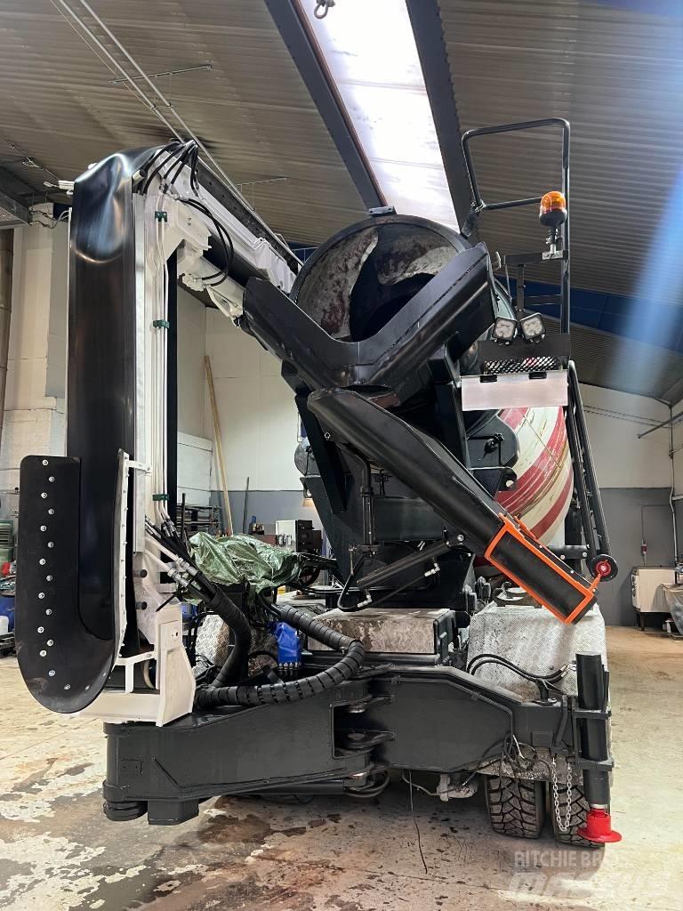 Mercedes-Benz 3244 Betongbiler