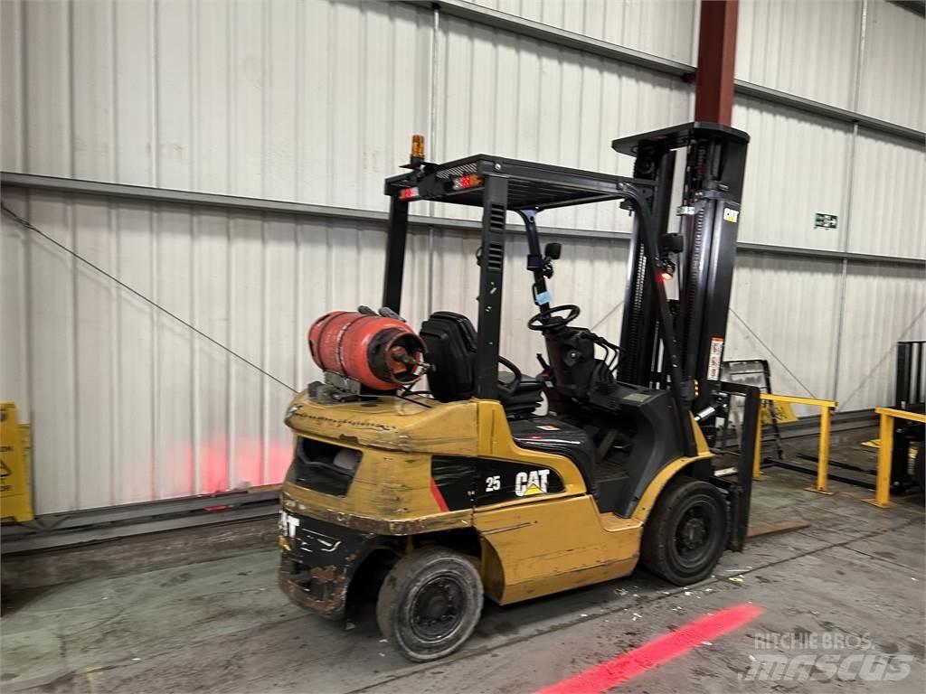 CAT GP25NT Propan trucker
