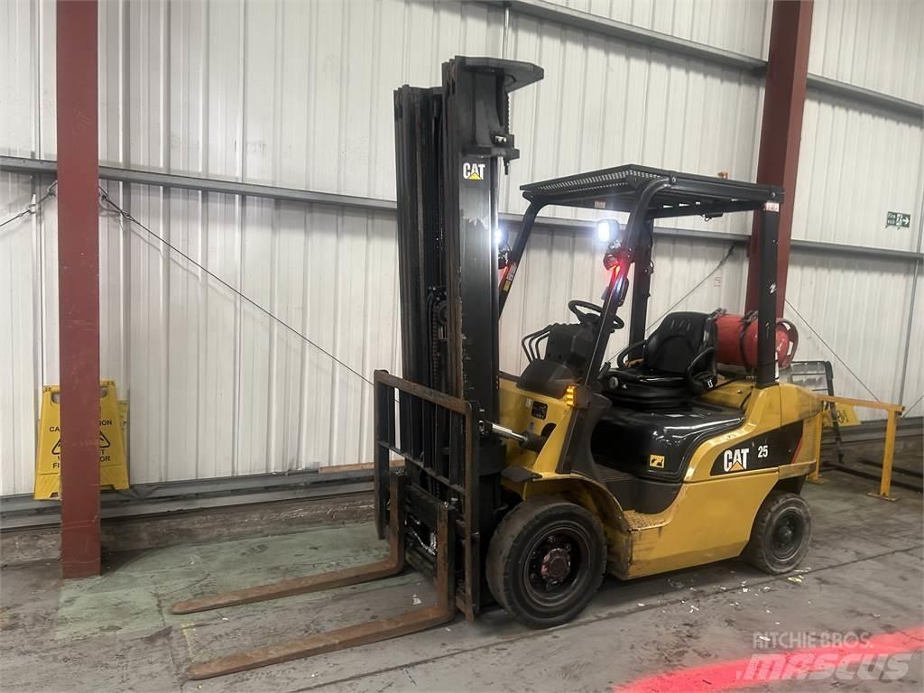 CAT GP25NT Propan trucker