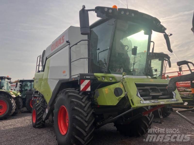 CLAAS TRION 530 Skurtreskere