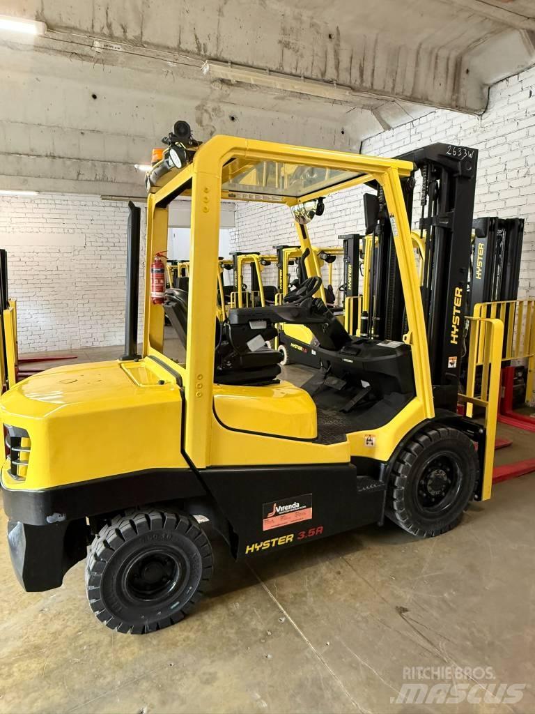 Hyster H3.5A Diesel Trucker