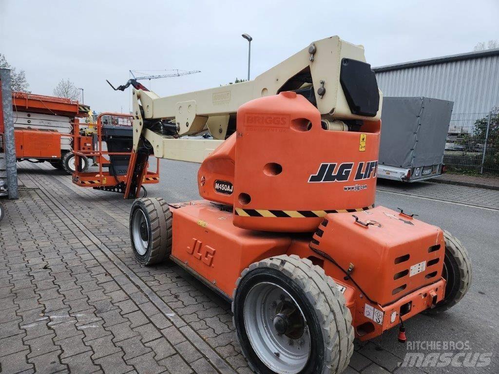 JLG M 450 AJ Leddede bomlifter