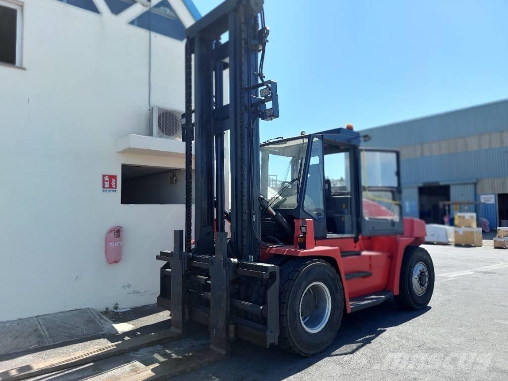 Kalmar DCE120-6 Diesel Trucker