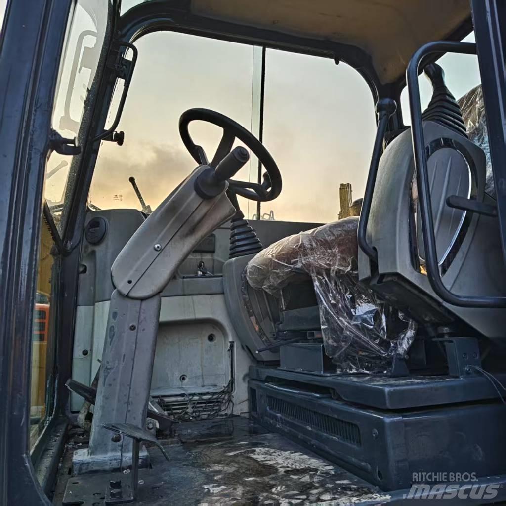 Hyundai 60 W Hjulgravere