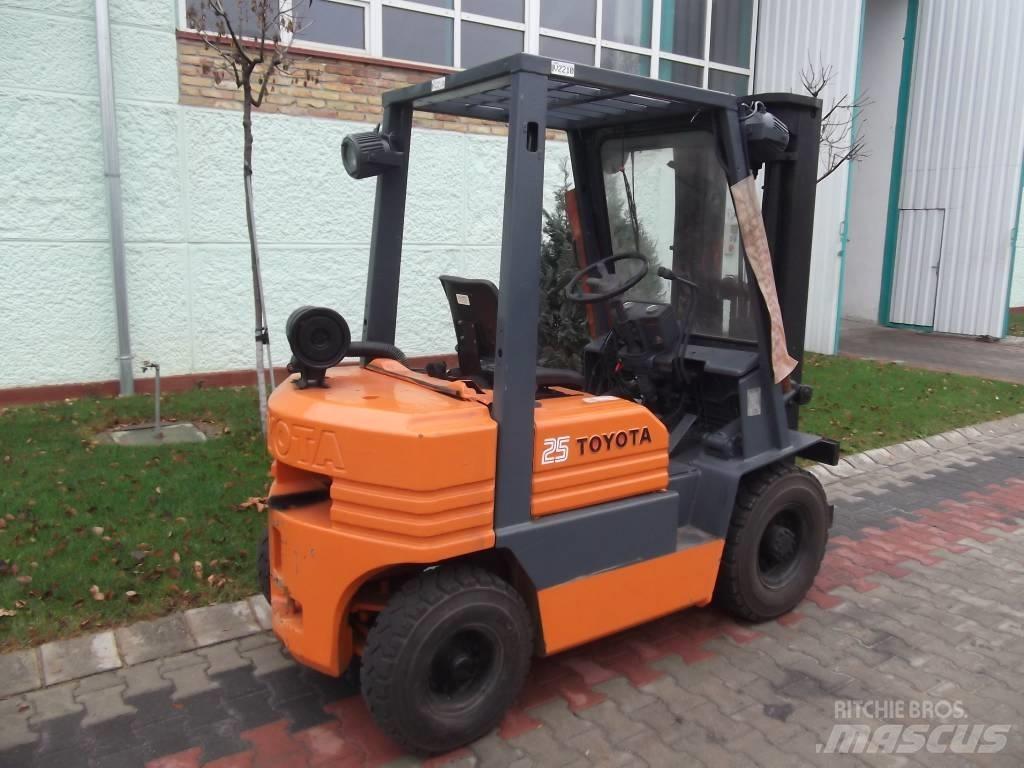 Toyota 5 FD 20 Diesel Trucker