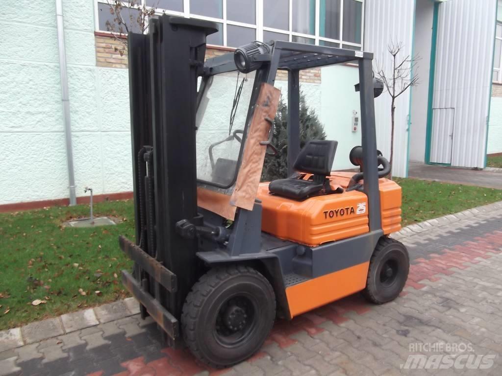 Toyota 5 FD 20 Diesel Trucker