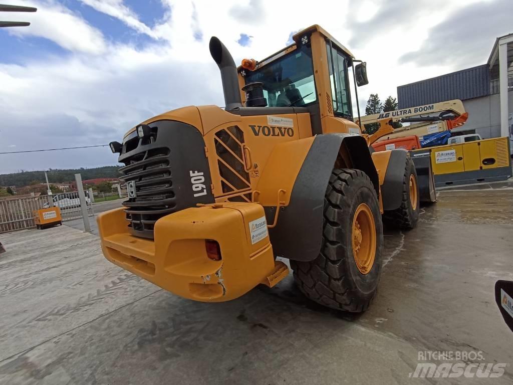 Volvo L 90 F Hjullastere