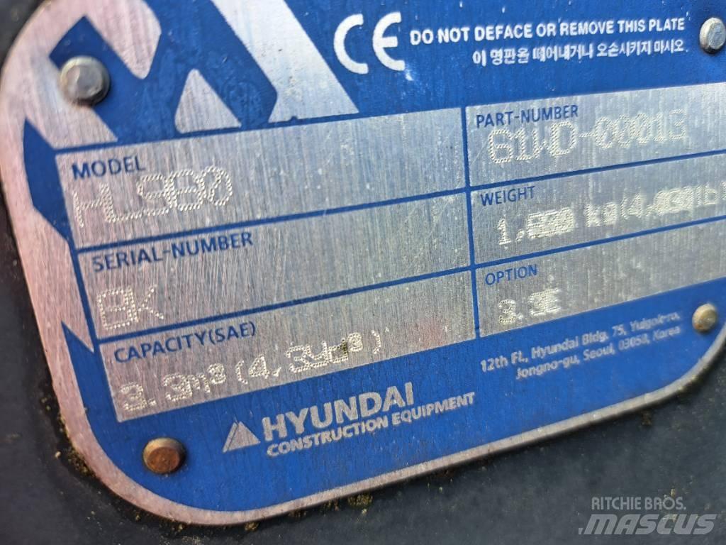 Hyundai HL980 Skuffer
