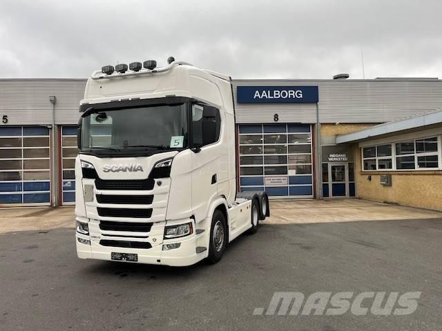 Scania S 590 Trekkvogner