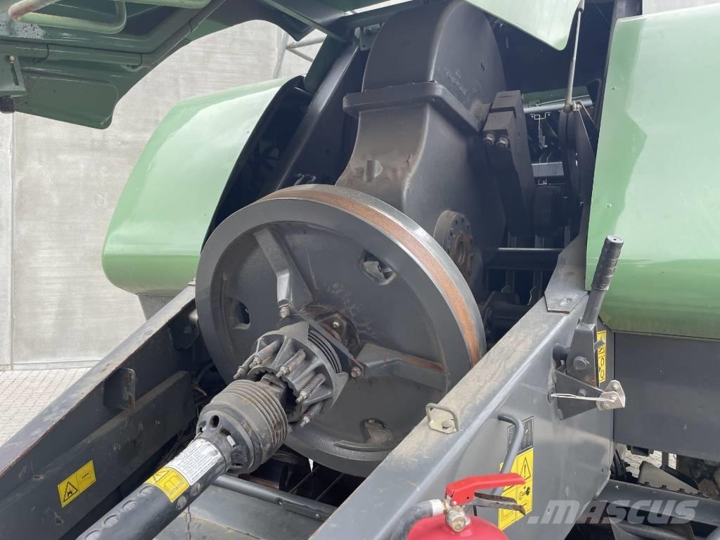 Fendt 12130 N Firkantpresser