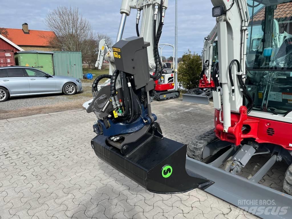 Takeuchi TB325R Minigravere <7t