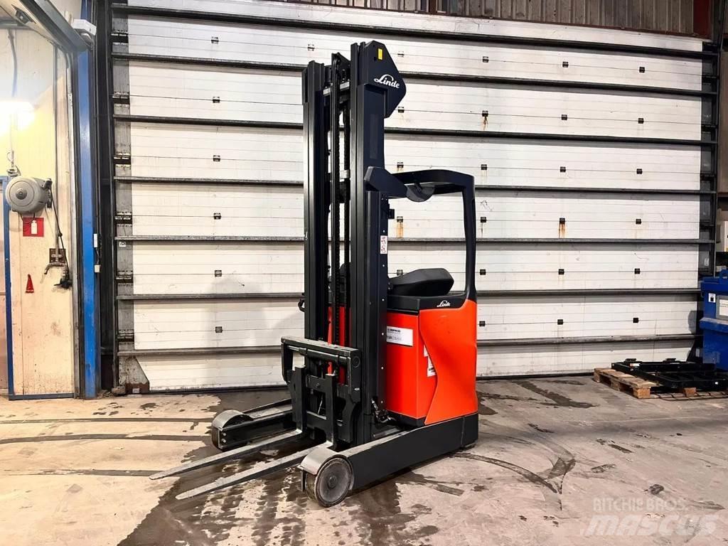 Linde R14-01 Skyvemasttruck