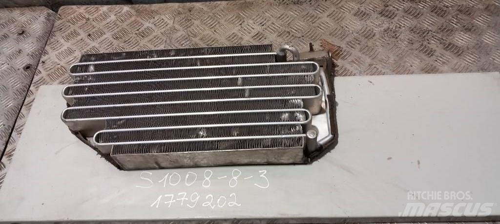 Scania R 440.    1779202 Radiatorer