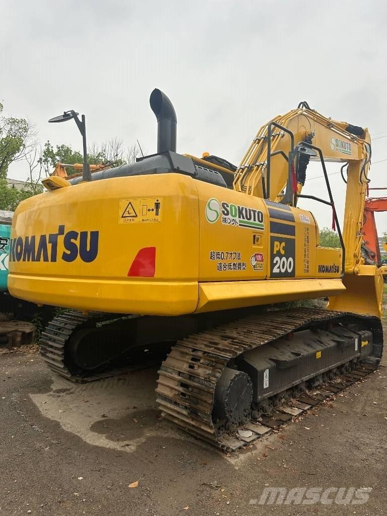 Komatsu PC 200-8 Beltegraver