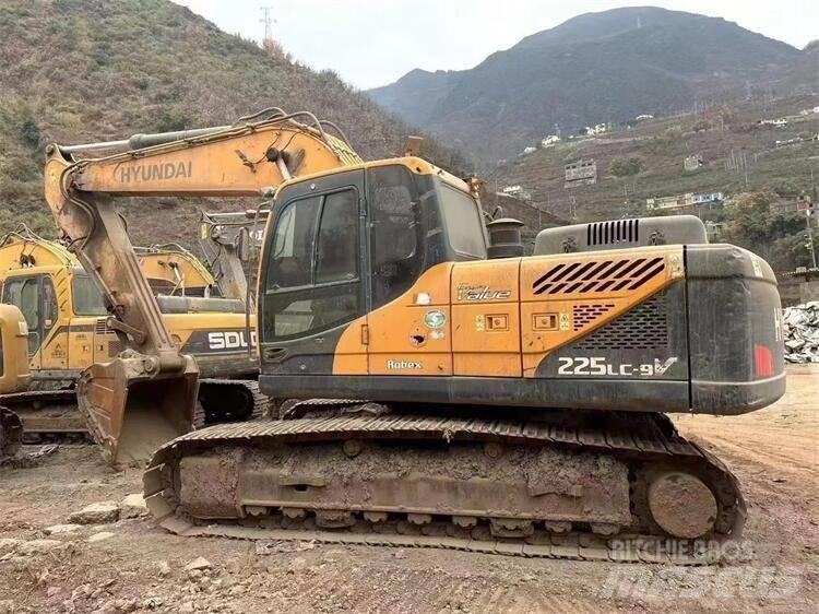 Hyundai R215VS Hjulgravere