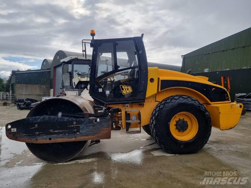JCB Vibromax VM 146 Hjullaster til komprimering