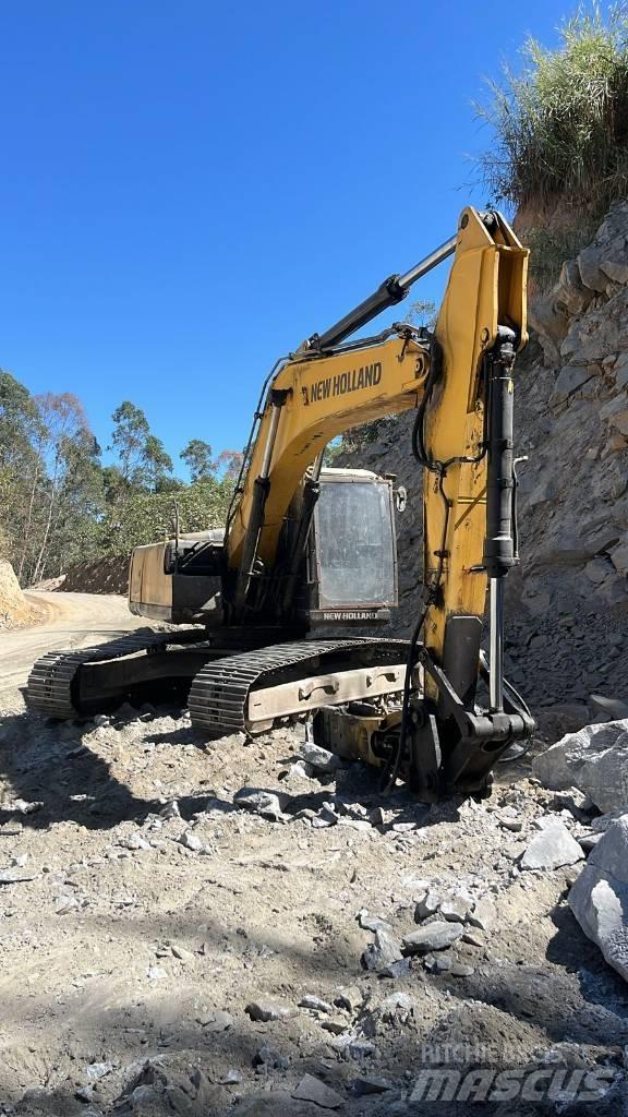 New Holland E 215 B Beltegraver