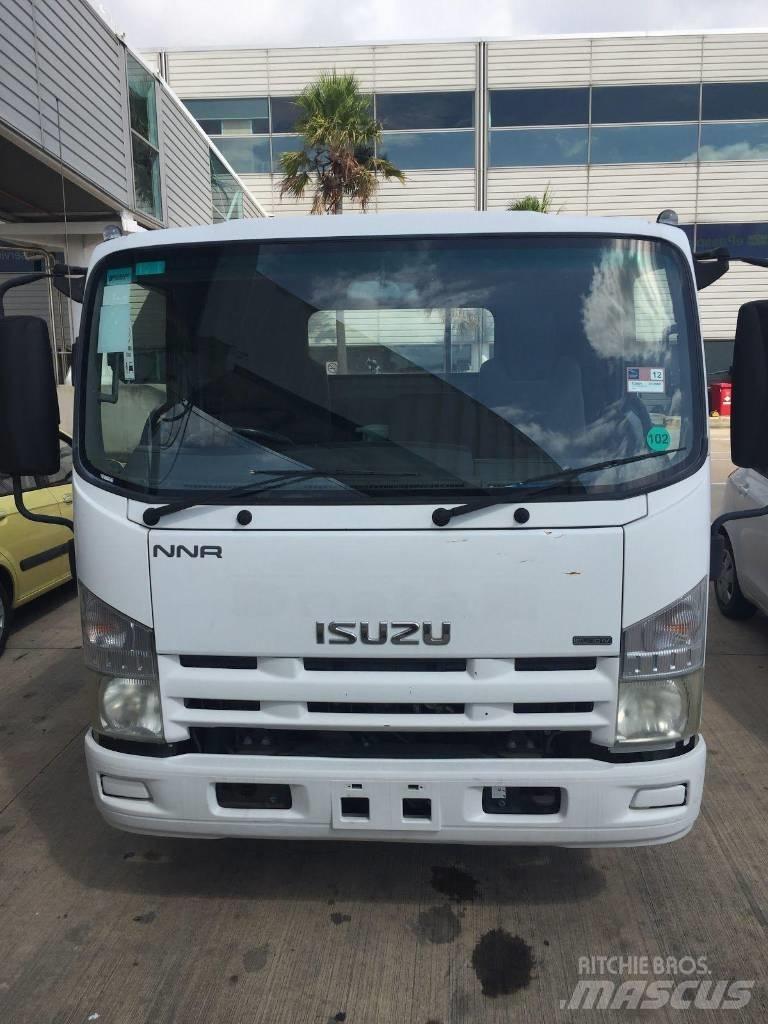 Isuzu TSU Spesial containere