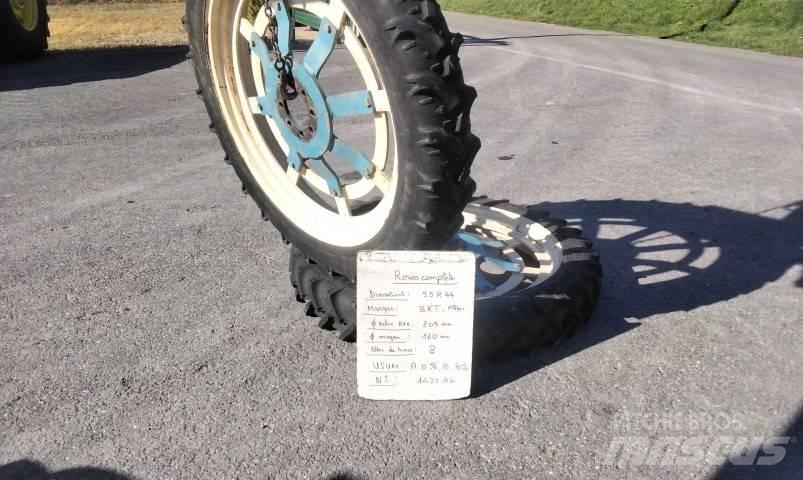 BKT 9.5R44 Dekk, hjul og felger