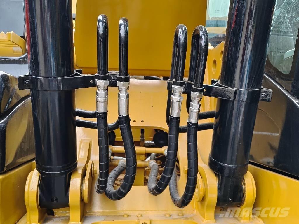CAT 320 D Beltegraver