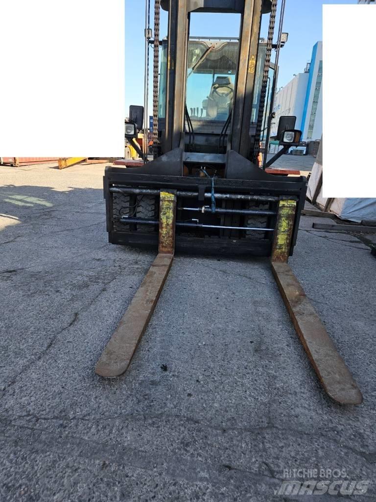 Doosan D 160 S-5 Diesel Trucker