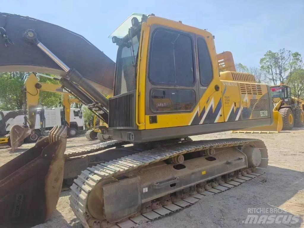 Volvo EC 210 Beltegraver