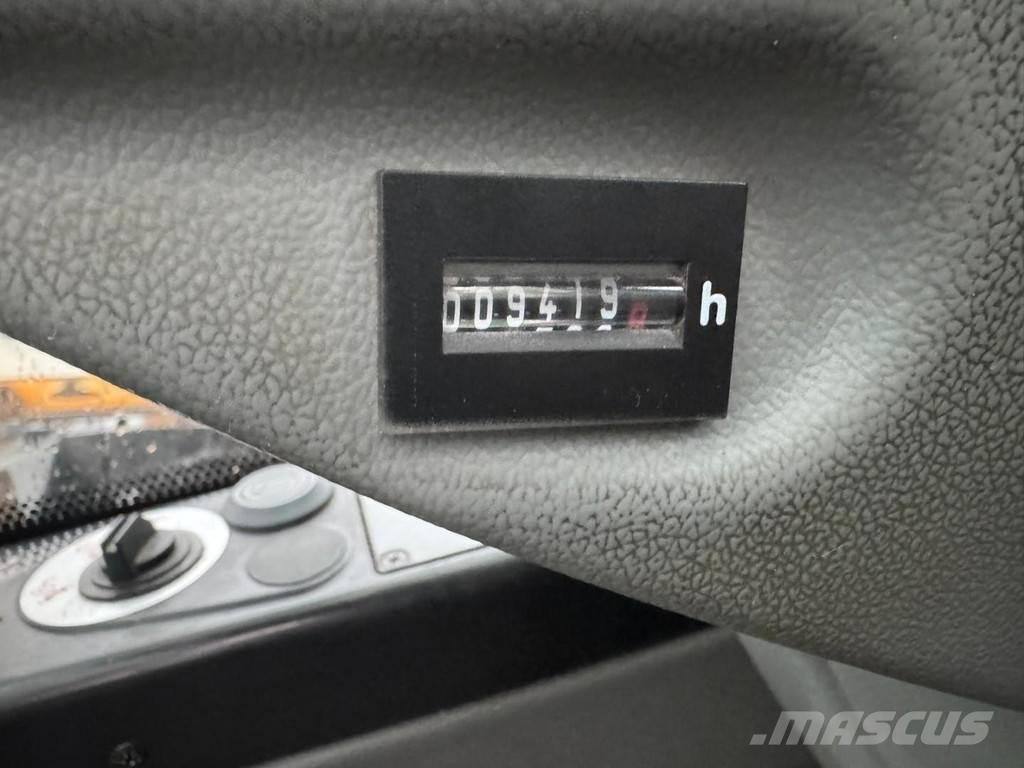 Liebherr LH 26 M Gravemaskiner for avfallshåndtering