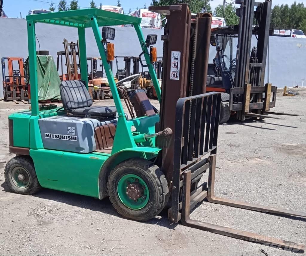 Mitsubishi FG25 Propan trucker
