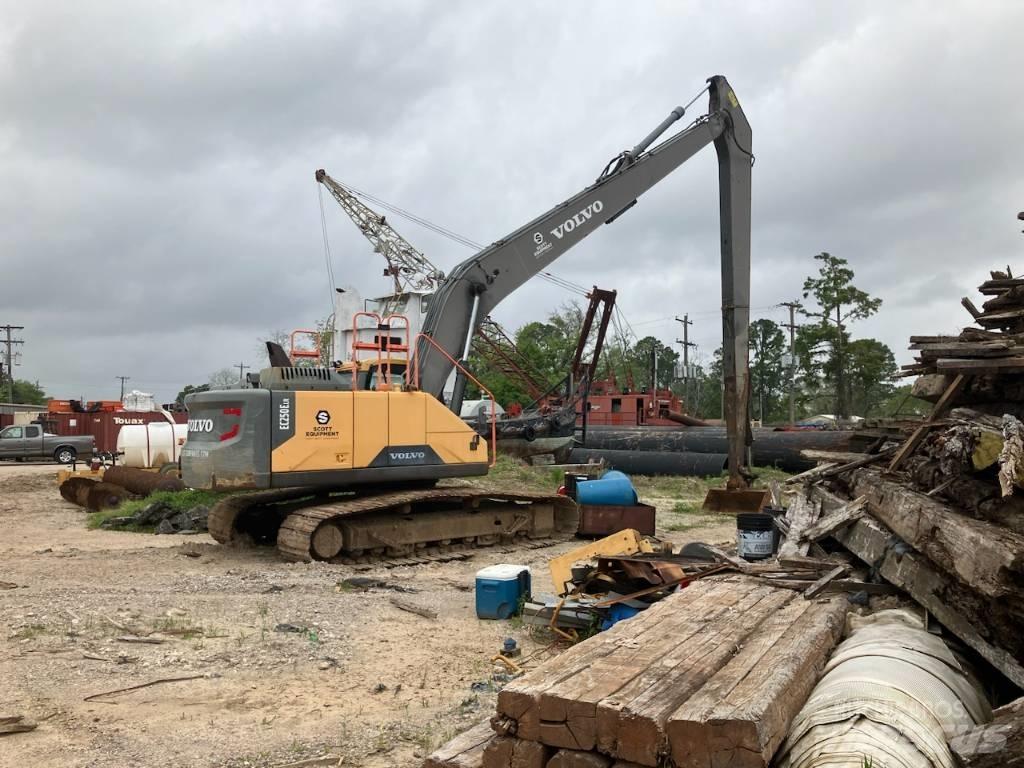 Volvo EC250E LR Beltegraver
