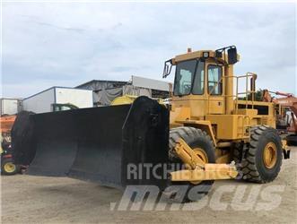 CAT 824 C Dozere Hjulgående