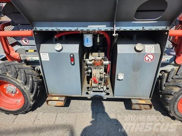 SkyJack SJ 6832 RT Sakselifter