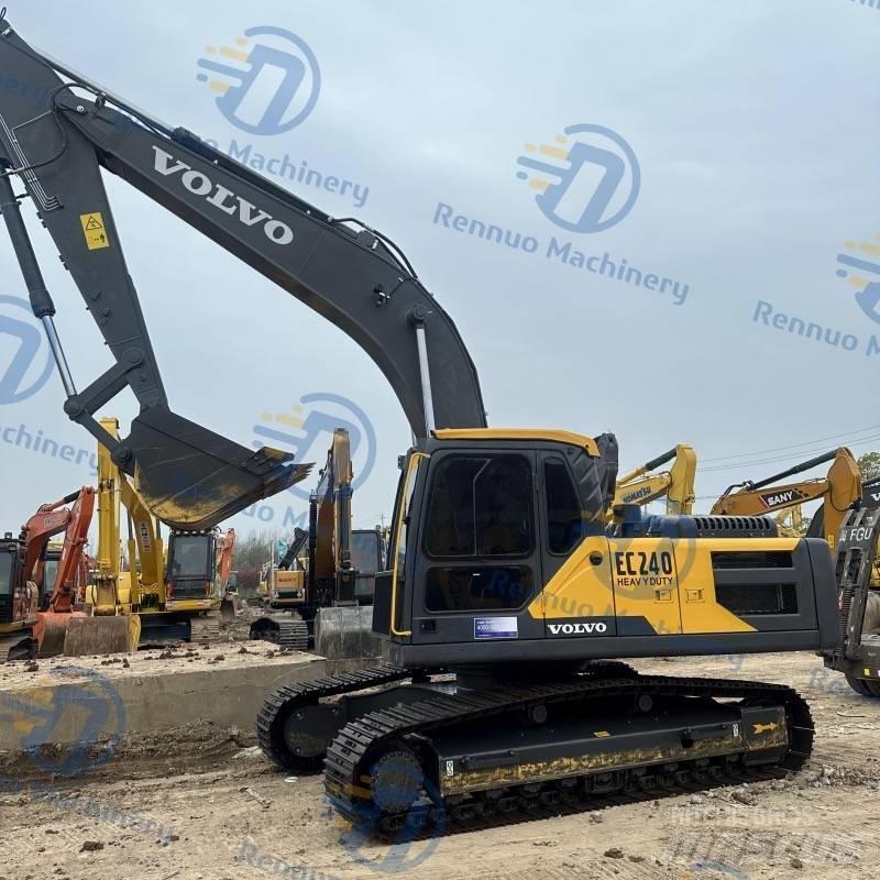 Volvo EC 240 D Beltegraver