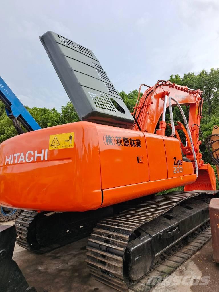 Hitachi EX 200-5 Beltegraver