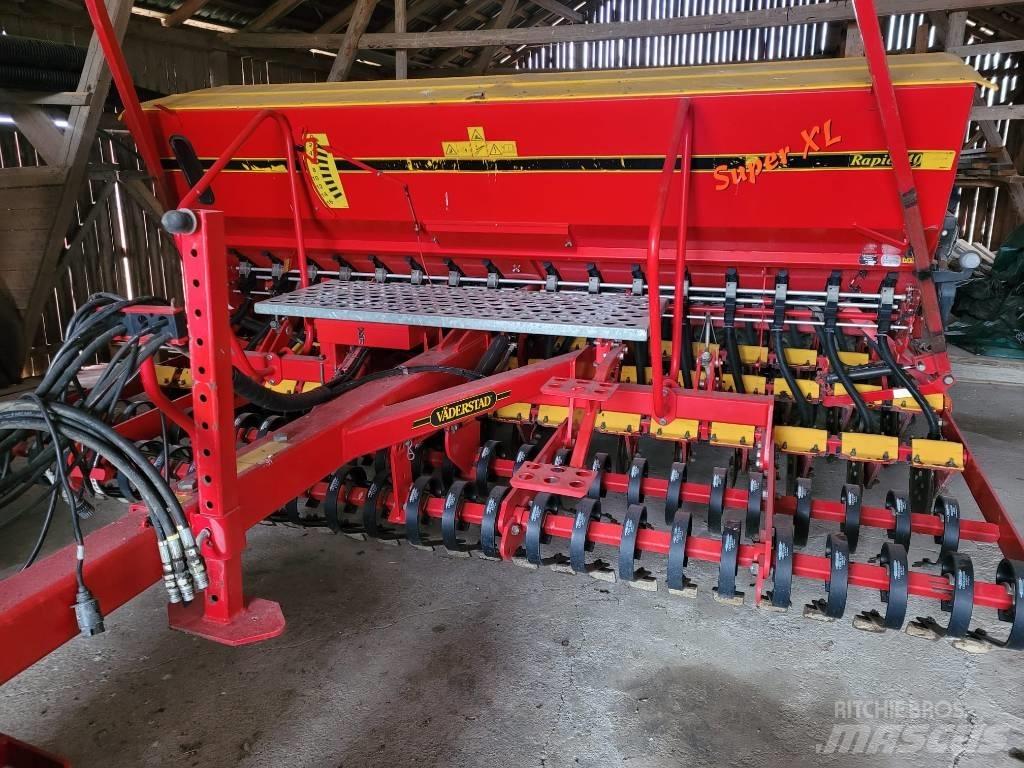 Väderstad Rapid400C Såmaskiner