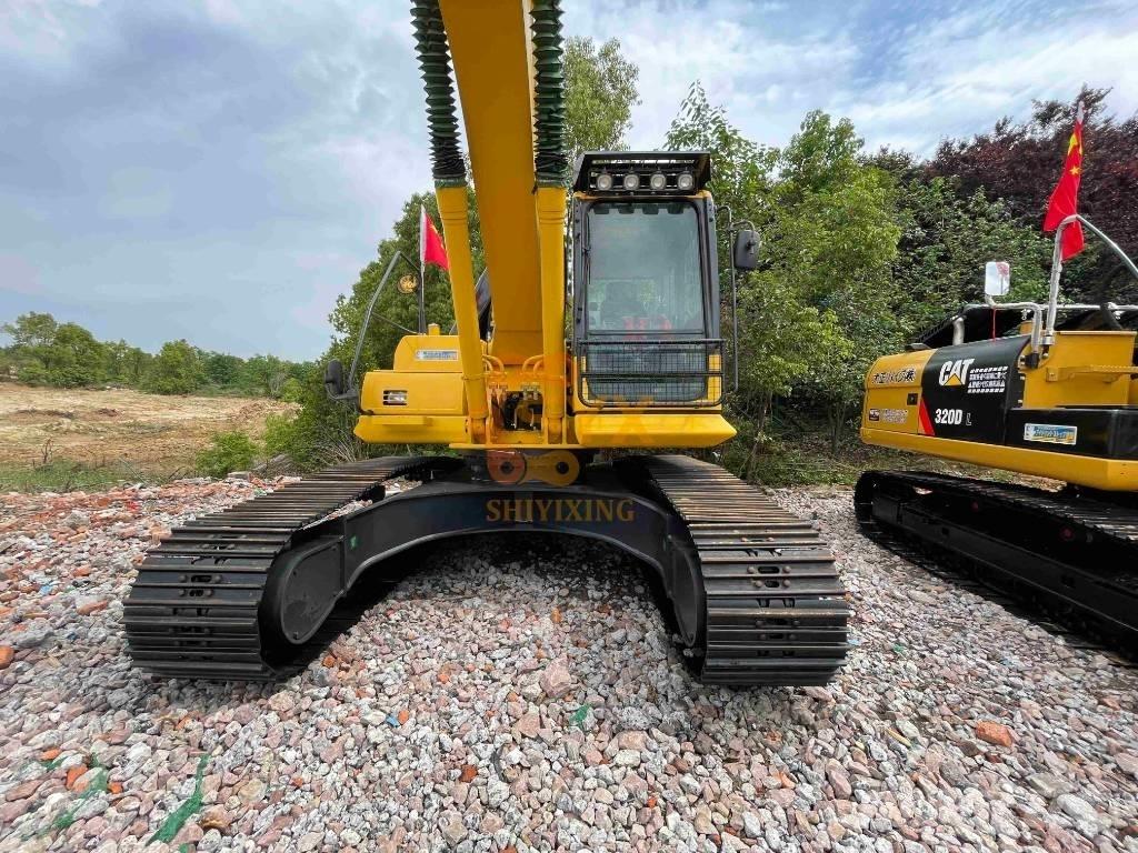 Komatsu PC 240-8 Beltegraver