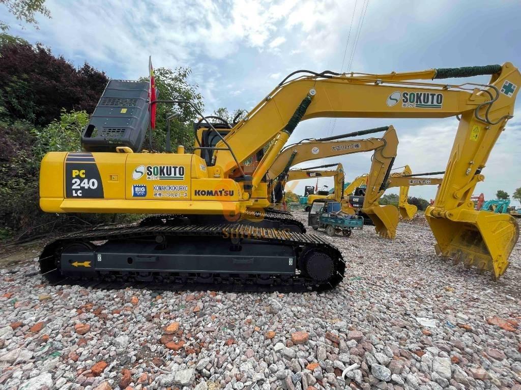Komatsu PC 240-8 Beltegraver