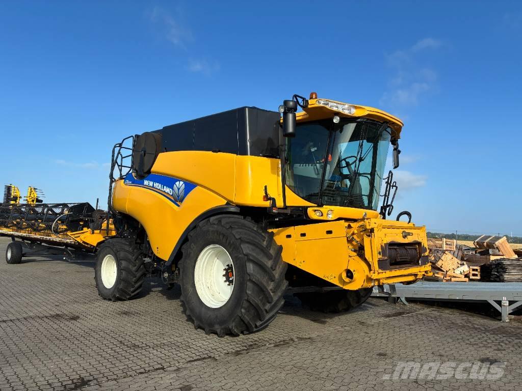 New Holland CR 9080 Skurtreskere