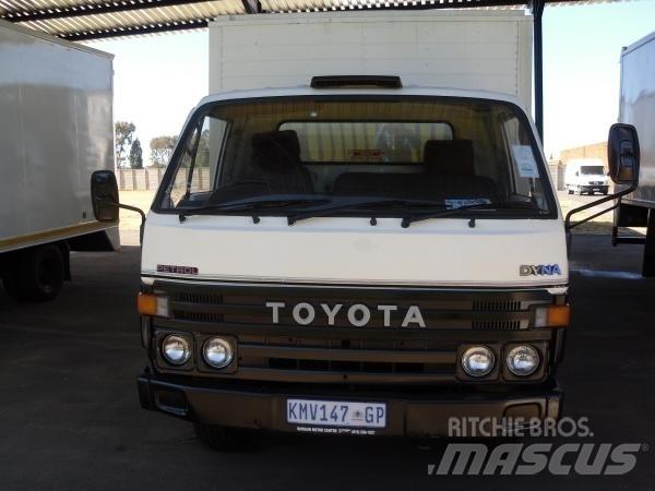 Toyota petrol Andre lastebiler