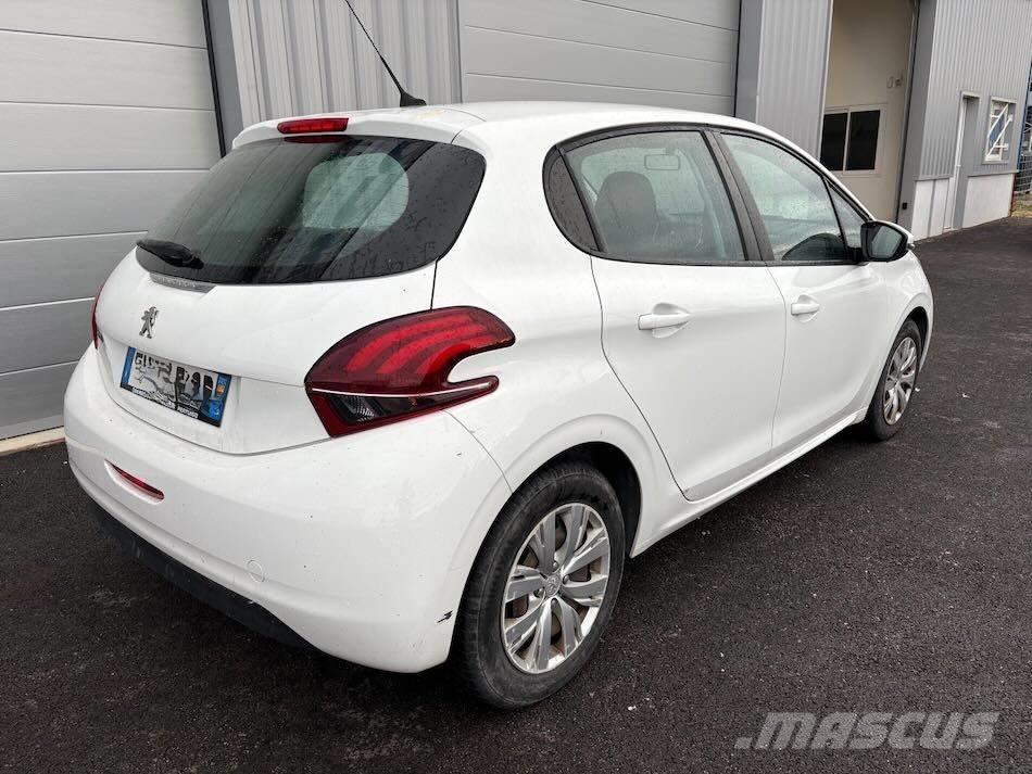 Peugeot 208 Personbiler