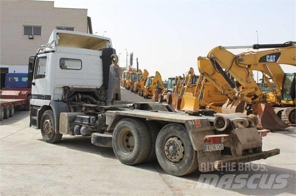 Mercedes-Benz 2531 Containerbil