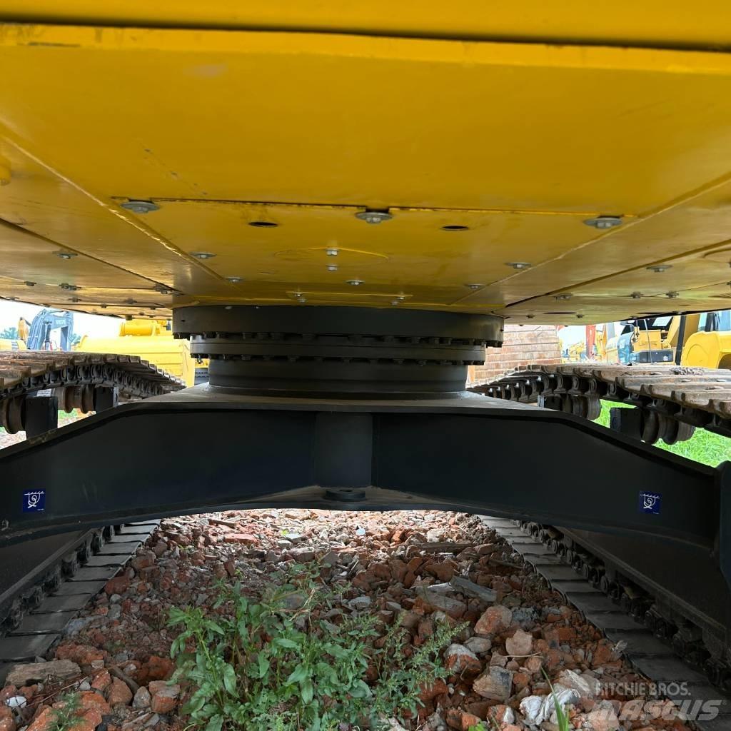 Komatsu 400-7 Beltegraver