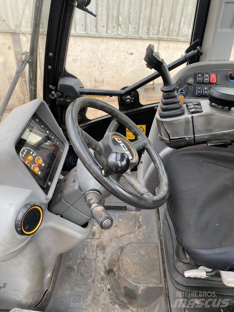 JCB TM 320 S Teleskoplastere for Landbruk