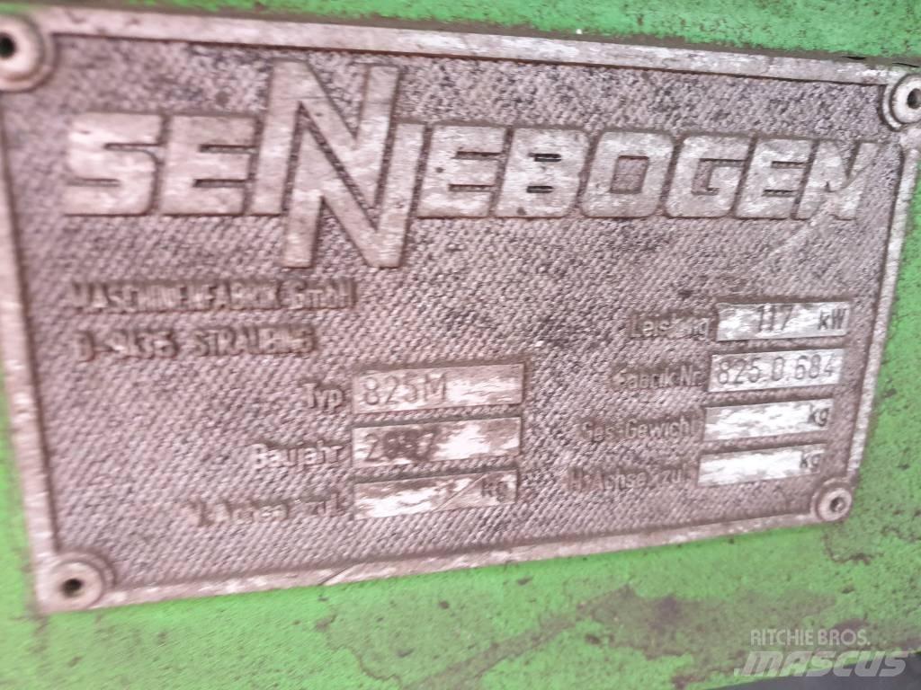 Sennebogen 825M-C Gravemaskiner for avfallshåndtering