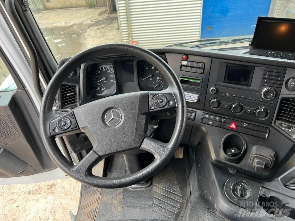 Mercedes-Benz 3246 Kranbil