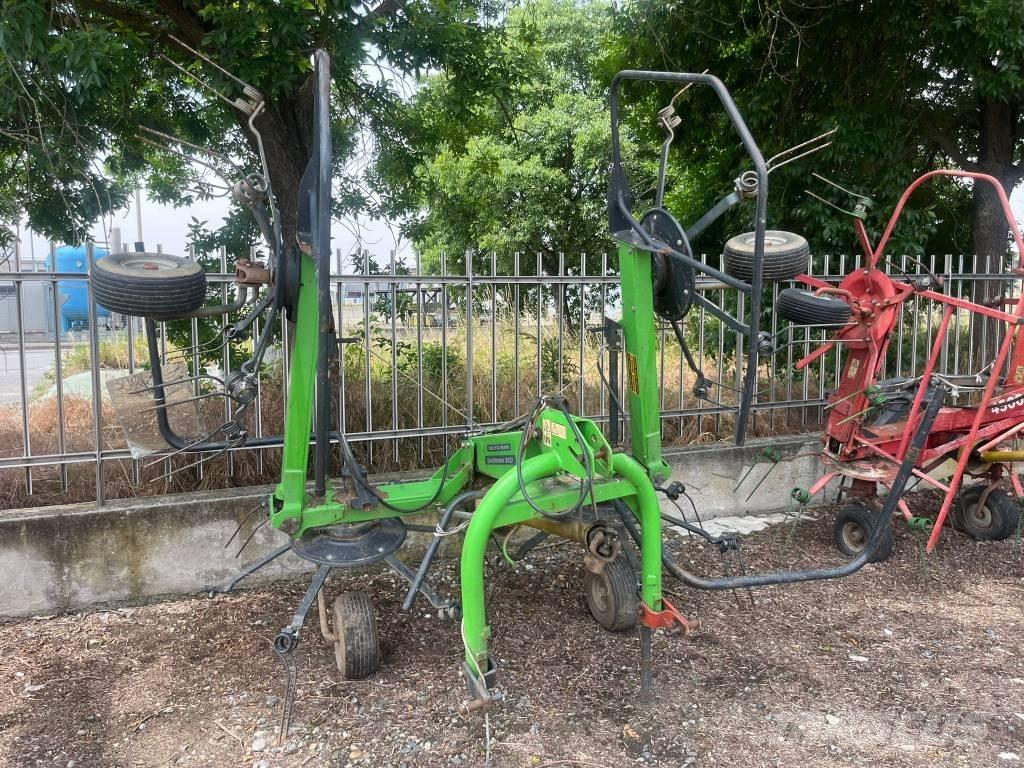 Deutz-Fahr 5221 Raker og høyvendere