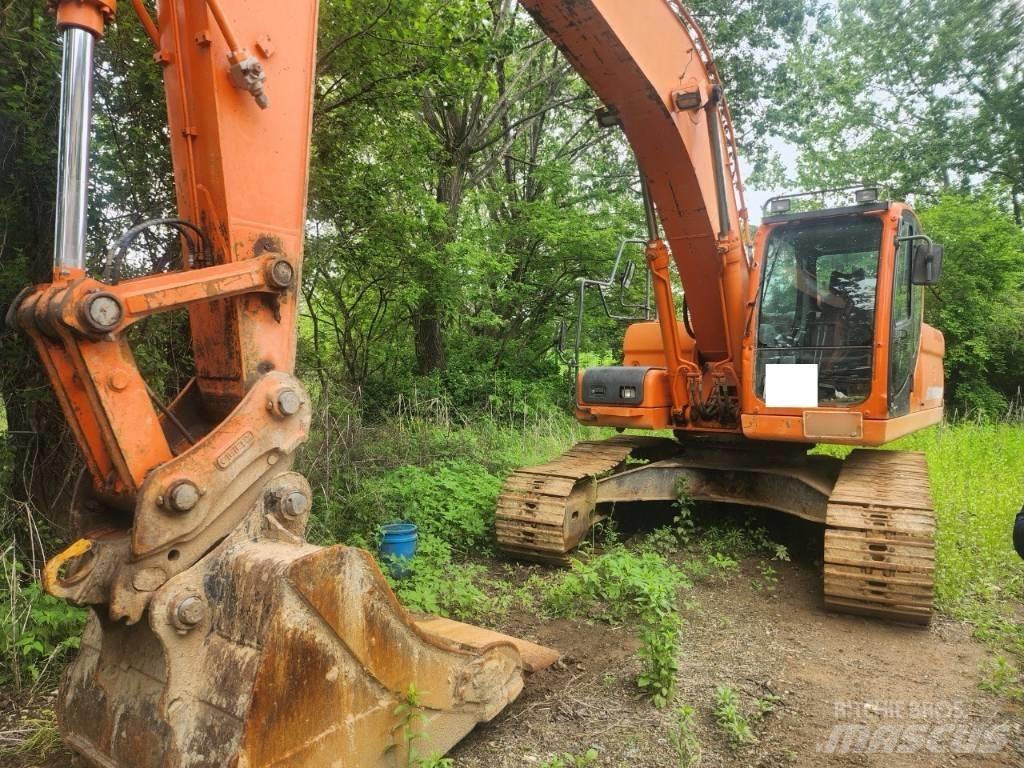 Doosan DX 220 LCA Beltegraver