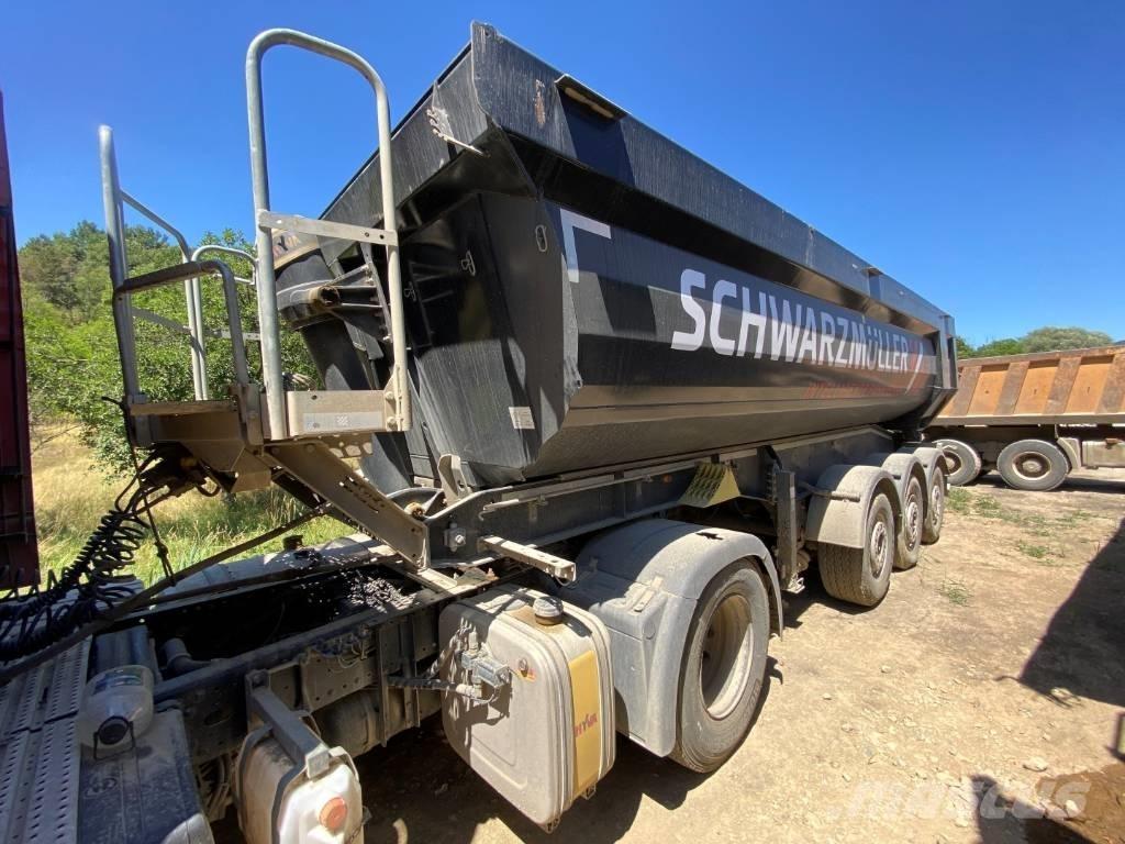 Schwarzmüller SK Tippsemi